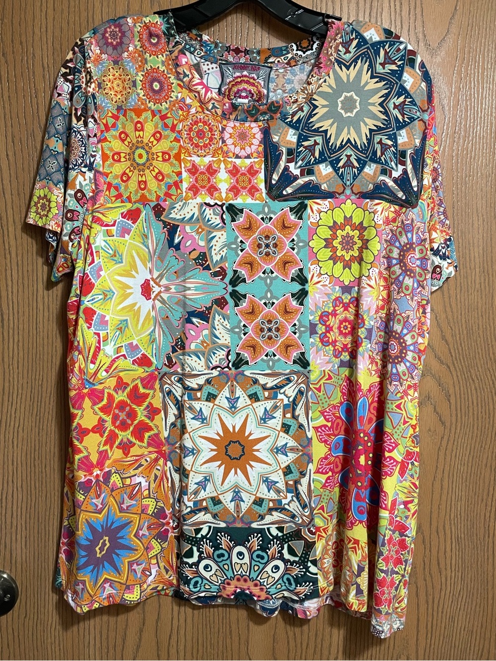 Johnny Was Multicolor Bamboo Floral Patch Tee - Picture 4 of 7